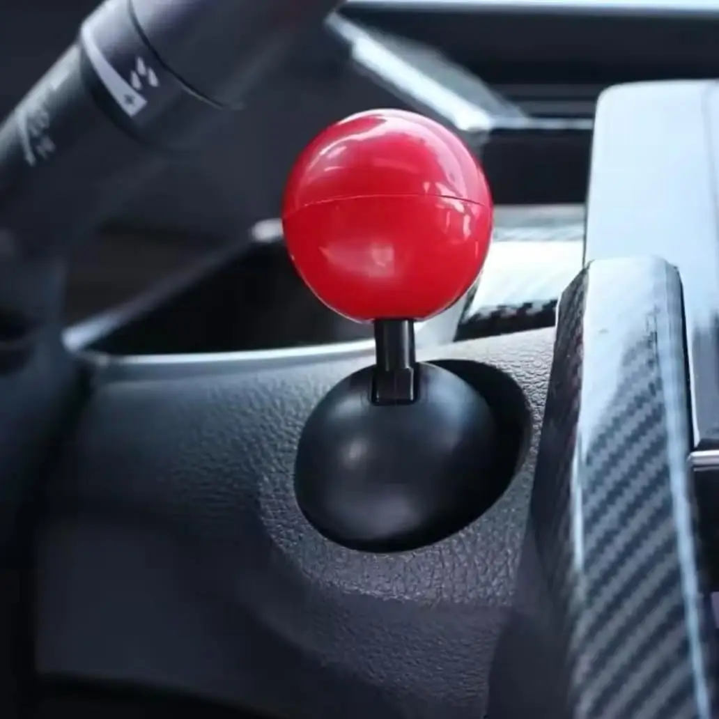 • مفتاح تشغيل السيارة على شكل فتيس - الصورة 3