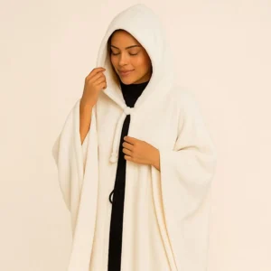 صورة بطانية قابلة للارتداء لون أوف وايت مع هودي