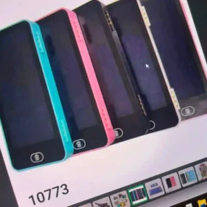 مقلمة مدرسية ذكية (2 في 1) مع لوح كتابة LCD مدمج وزر مسح فوري وقفل للحماية.