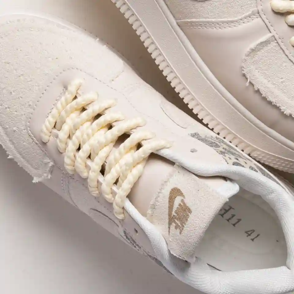 رباط-الكوتشي-البيج تفاصيل رباط الكوتشي عالي الجودة