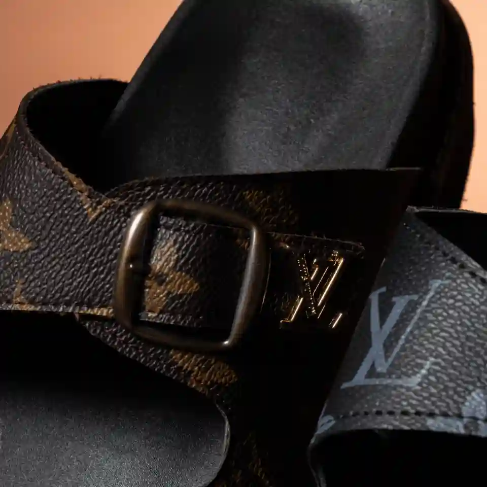 تصميم النعل المريح والفرش الرابر