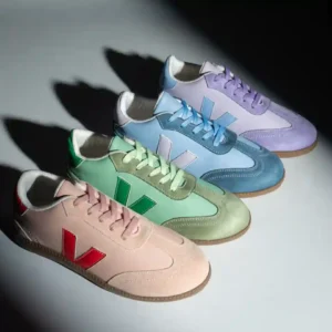 veja2 black white logo sneaker