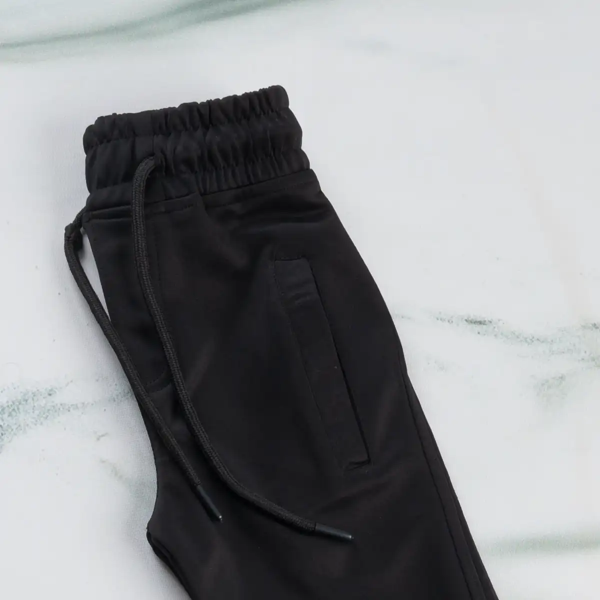 kids ne33 black diving jogger closeup